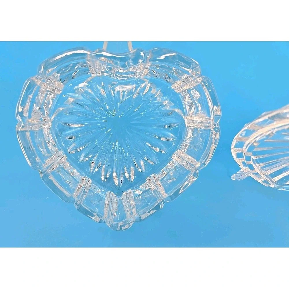 Vintage Heart Shaped Crystal Trinket Jewelry Box W/ Lid- Some‎ Small Chips